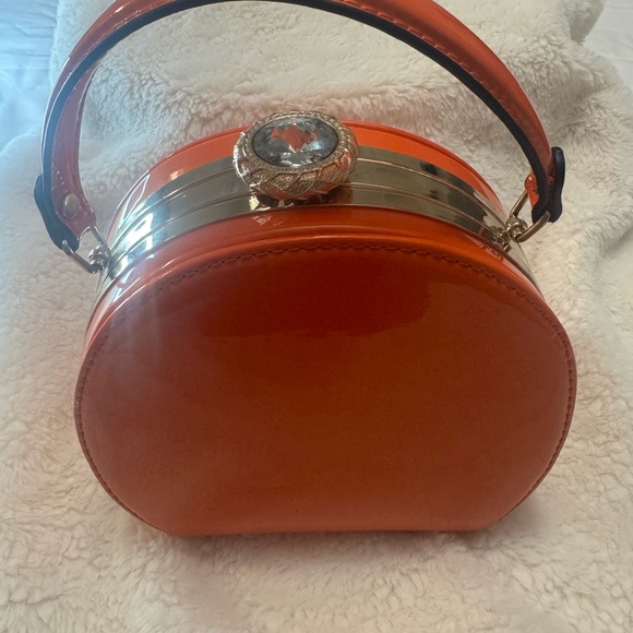 Elegant Orange Round Clutch - Picture 4 of 6